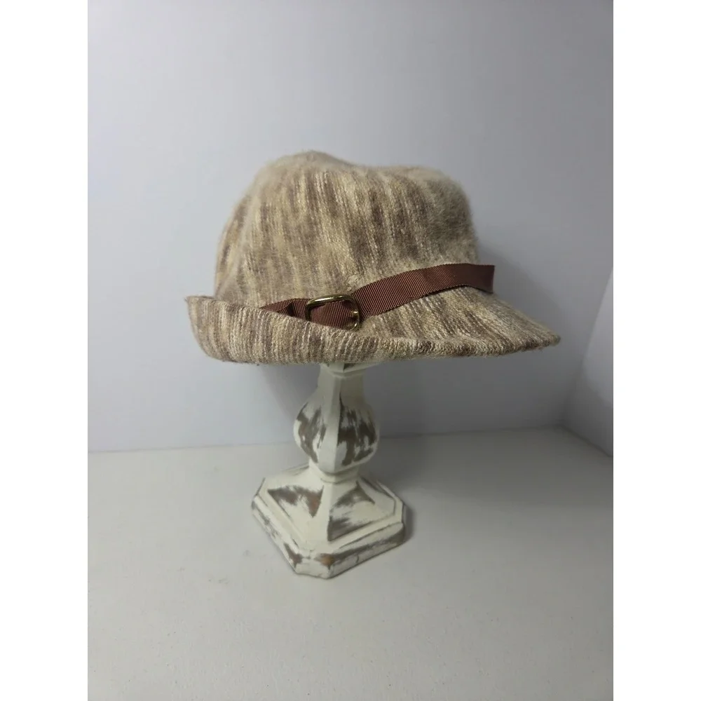 Kangol Design Made in England Fuzzy Brown Tan Buckle Accent Bucket Hat Womens
